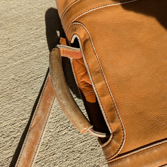 Frye flap briefcase messenger laptop bag - Picture 5 of 7